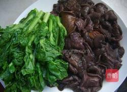 清炒红乳牛肝菌的做法图解3