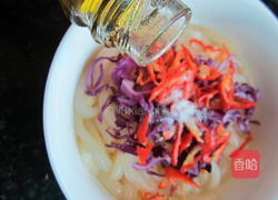 包菜丝拌粉的做法图解3