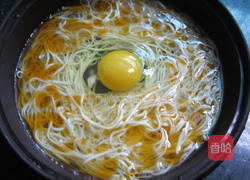 挂面卧鸡蛋的做法图解4
