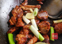 土豆烧排骨的做法图解6