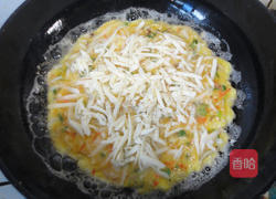 奶酪鸡蛋银鱼饼的做法图解5