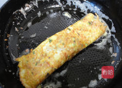 奶酪鸡蛋银鱼饼的做法图解6