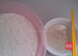 芝麻油条的做法图解1