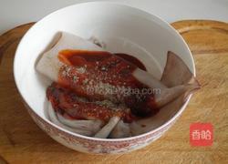 烤鱿鱼配橄榄沙拉的做法图解2