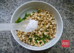 香干拌香椿的做法图解9