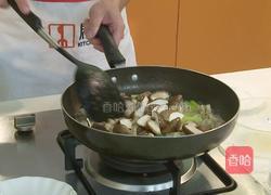 冬菇焖鸭掌的做法图解5