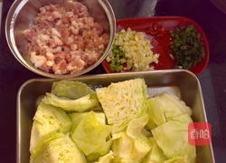 烤肉酱烩包菜的做法图解2