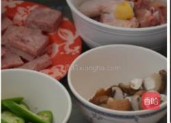 土豆烧鸡块的做法图解1