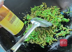 青椒咸豆角的做法图解6