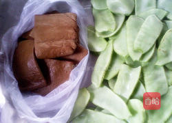 扁豆炒香干的做法图解1