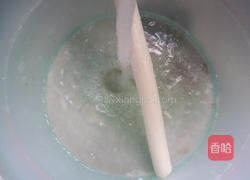 香干腊肠炒大葱的做法图解2