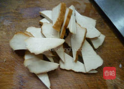 香干腊肠炒大葱的做法图解4