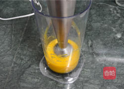 黄桃慕斯杯的做法图解2