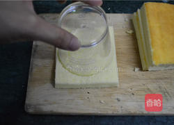 黄桃慕斯杯的做法图解5