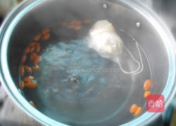 黄芪虾仁汤的做法图解4