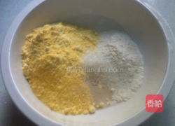 黄金窝窝头的做法图解1