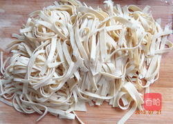 酱香干豆腐丝的做法图解1