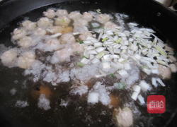 菠菜肉丸汤的做法图解6