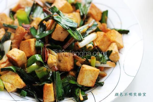 蒜苗炒豆腐