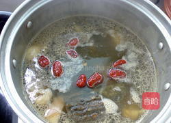 杜仲猪尾汤的做法图解7