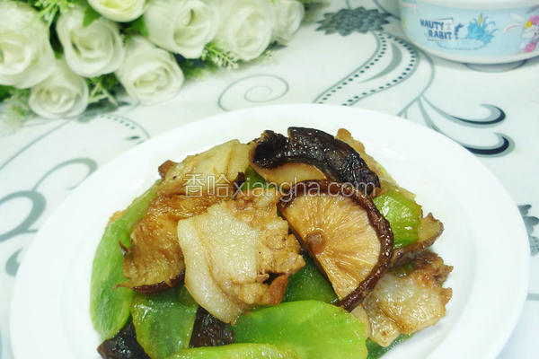 香菇莴笋炒肉片