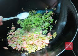 辣炒咸豆角火腿丁的做法图解5