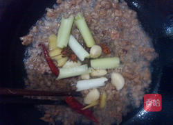 肉末豆角焖饭的做法图解8