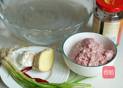肉末粉丝煲的做法图解1