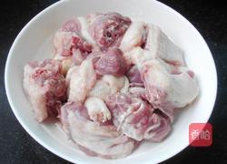 菠萝鸭的做法图解1