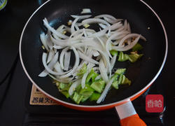 黑椒牛肉乌冬面的做法图解5