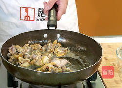 蒜薹炒蚶子肉的做法图解2