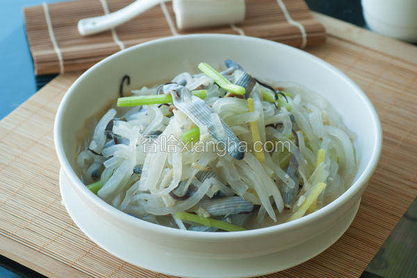 泥虫炒萝卜丝
