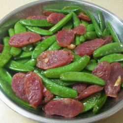 甜蜜豆炒腊味的做法[图]