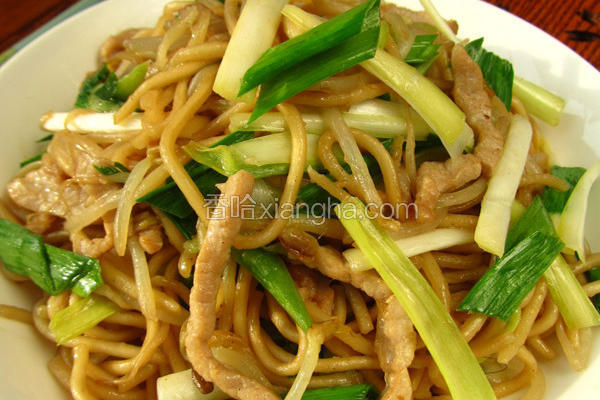韭黄肉丝炒面