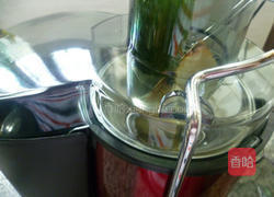 青瓜雪梨汁的做法图解5