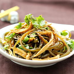 凉拌豆棍海带丝的做法[图]