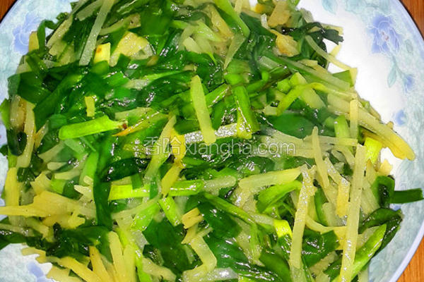 土豆丝炒韭菜