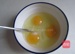 龙俐鱼柳蒸蛋的做法图解2
