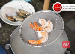 泰式海鲜沙拉的做法图解3