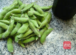 橄榄菜拌毛豆的做法图解1