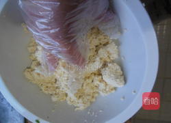 茼蒿虾仁小豆腐的做法图解5