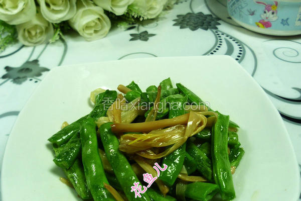 黄花菜炒梅豆