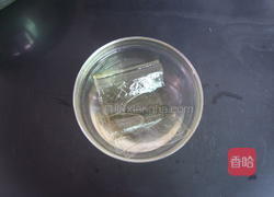 桑葚酒慕斯的做法图解2