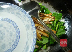 香干炒油菜蕻的做法图解6