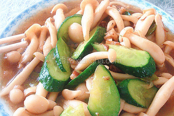 素炒白玉菇