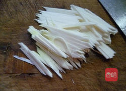 榨菜茭白炒鸡蛋的做法图解6