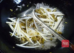 榨菜茭白炒鸡蛋的做法图解9