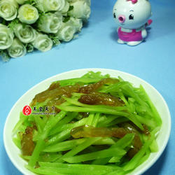 莴笋拌海蜇的做法[图]