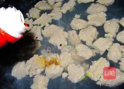 小白菜鱼丸汤的做法图解3