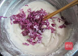 包菜丝煎饼的做法图解3